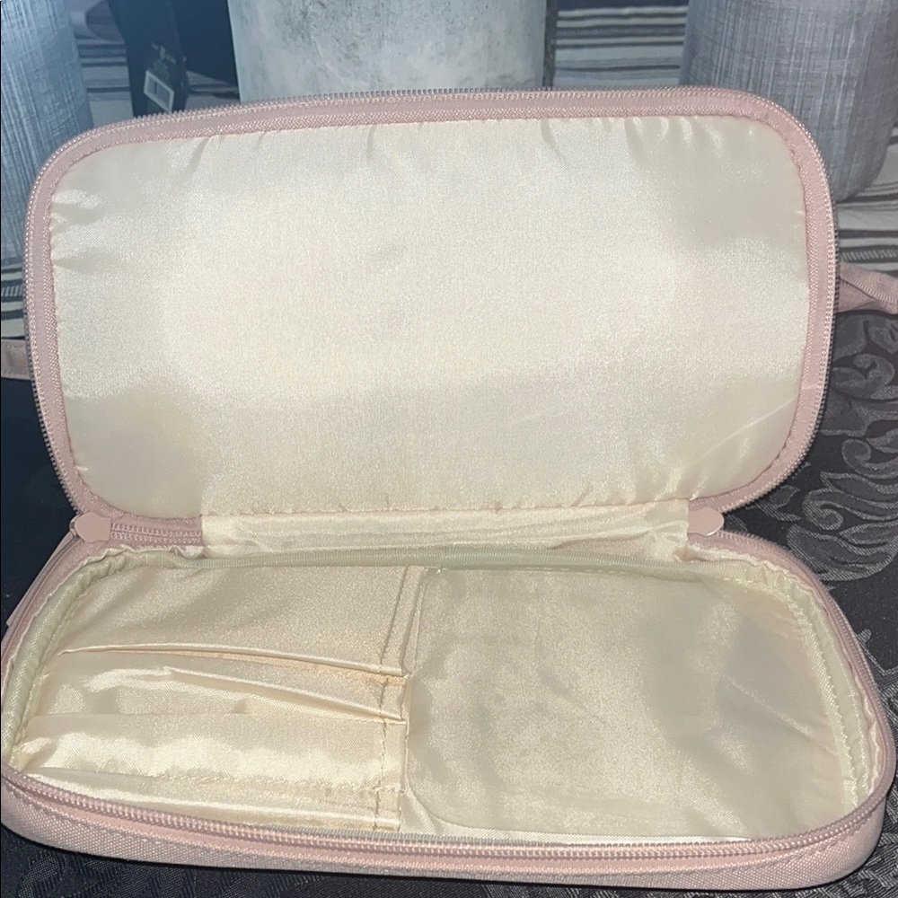 Fenty Beauty Pink Cosmetic Case with Textured Material and Zipper Closure - Picture 4 of 7